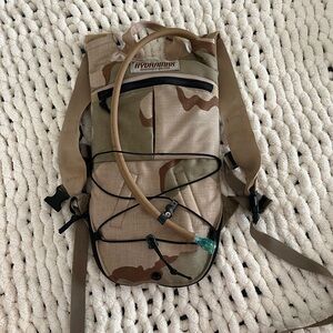Hydramax Camelbak Hydration Backpack NWOT